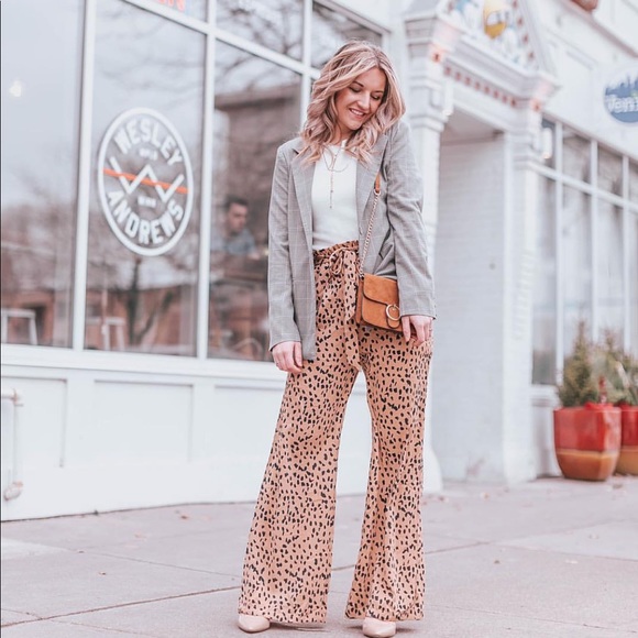 Lulus Pants - Lulu’s leopard pants